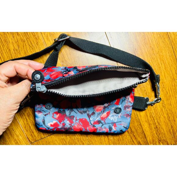 Floral Kipling convertible crossbody wristlet waist bag - Picture 5 of 5